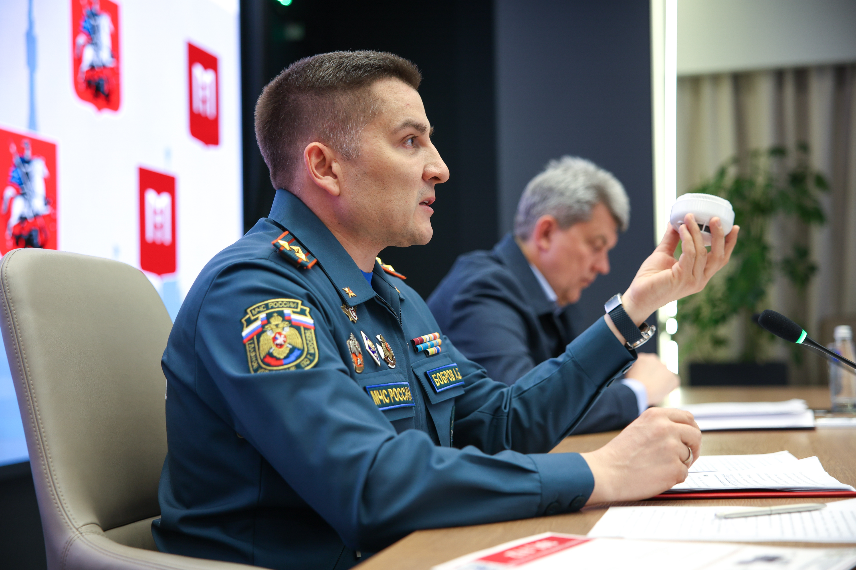 Фоторепортаж с пресс-конференции «Основные вопросы пожарной безопасности в весенне-летний период»