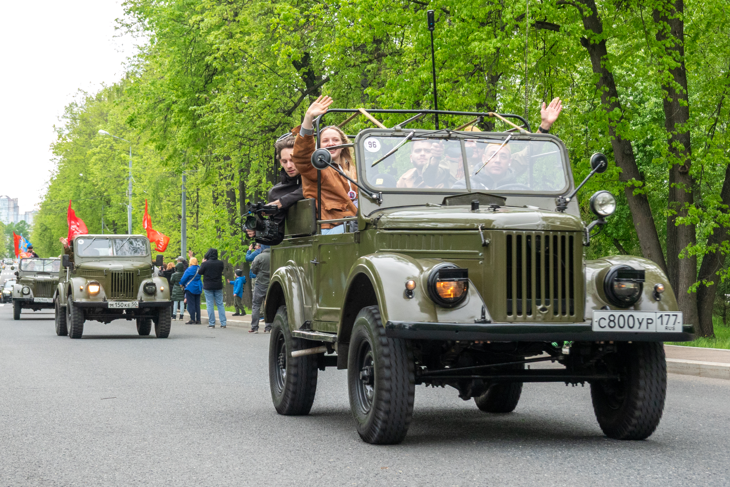 Ретроралли «Круг Победы» на Площади Победы