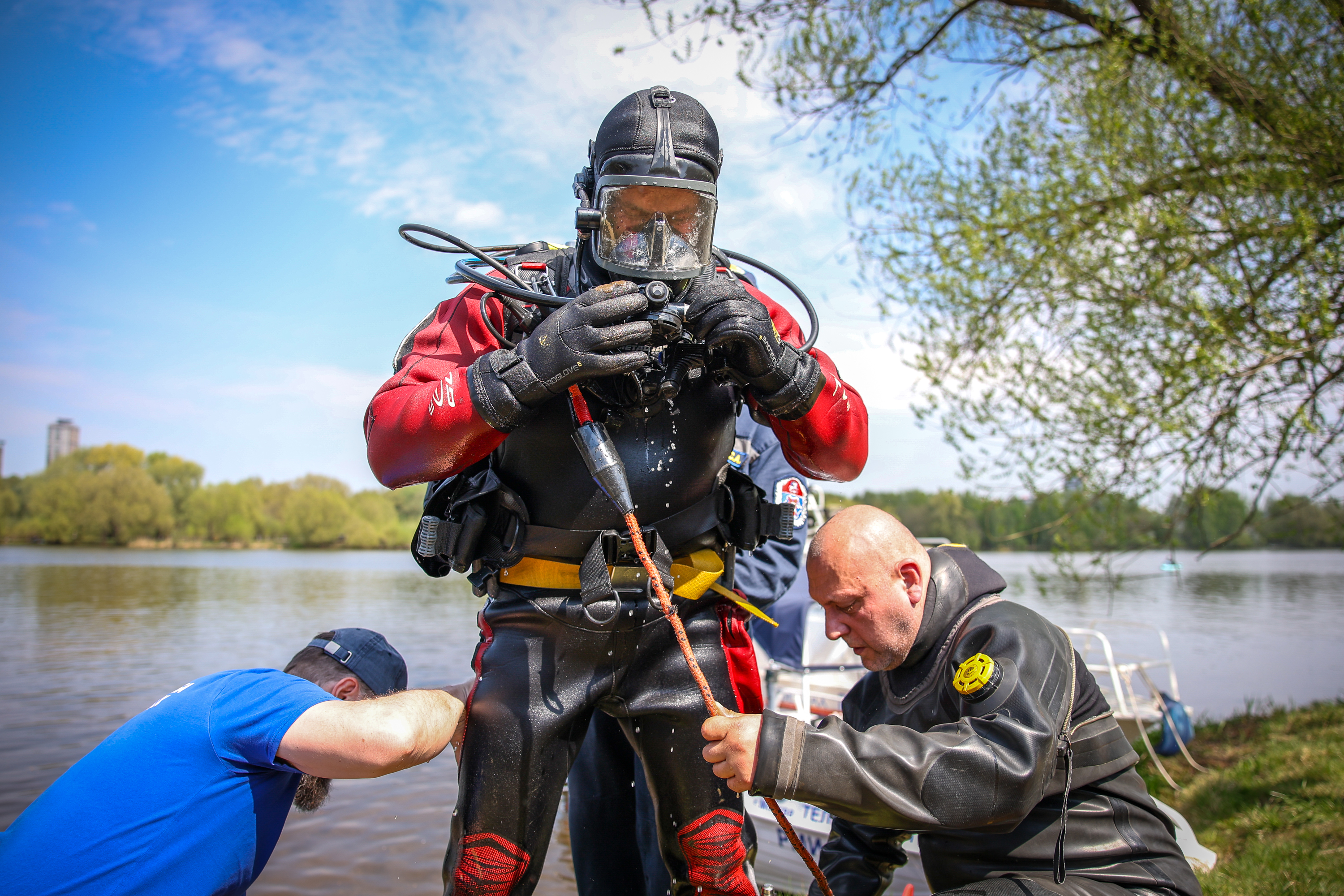 Обследование столичных пляжей в преддверии купального сезона в Москве