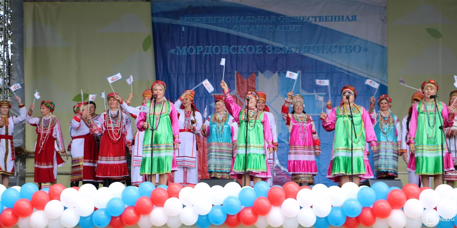 Мордовский праздник «Шумбрат» в саду «Эрмитаж» будет посвящен Дню семьи, любви и верности