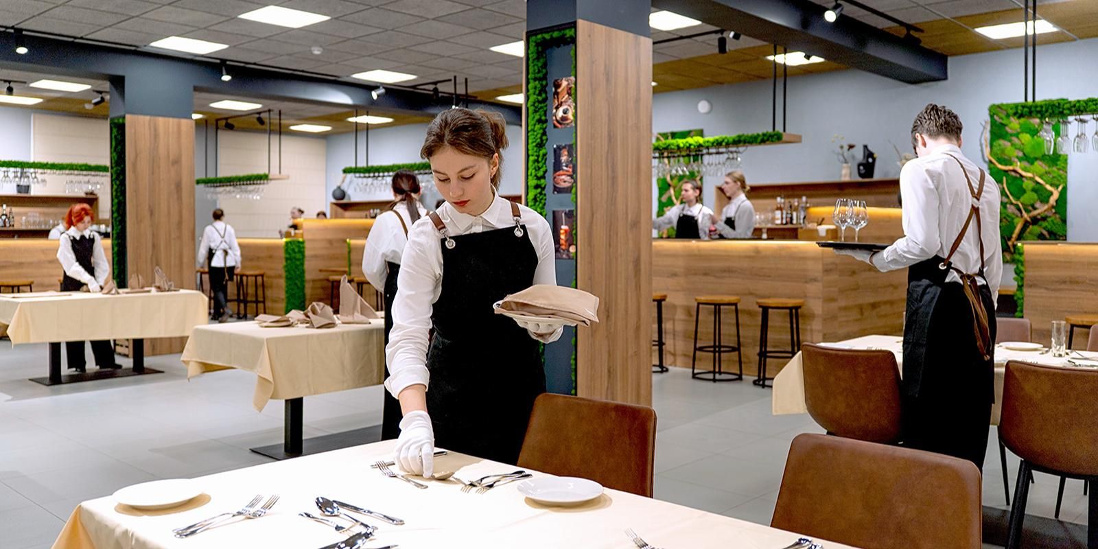 Столичные колледжи на 40% увеличили количество бюджетных мест в сфере гостеприимства