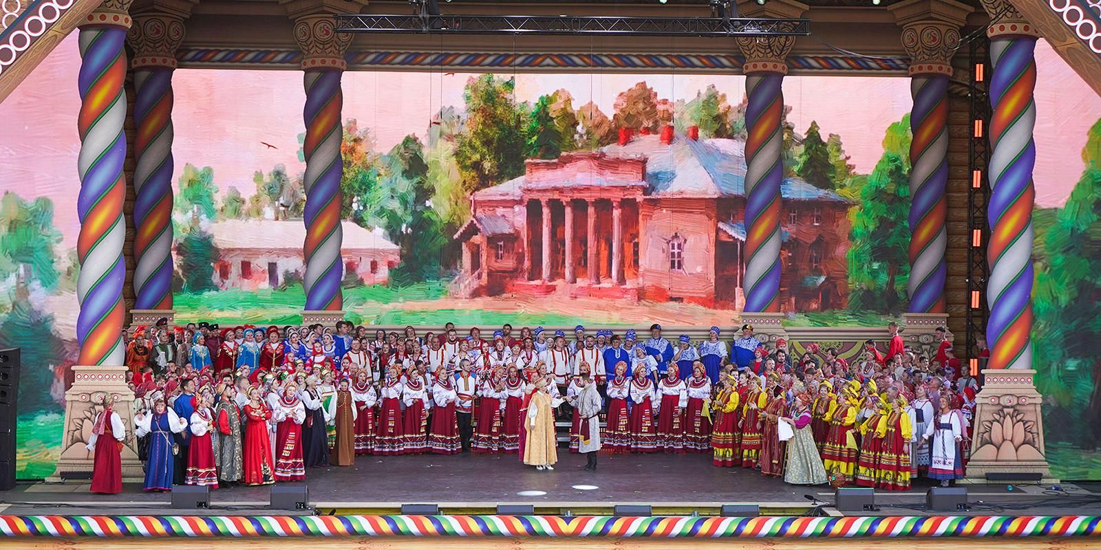 18 августа — Пресс-конференция на тему «О проведении юбилейного XV межрегионального творческого фестиваля "Русское поле"»