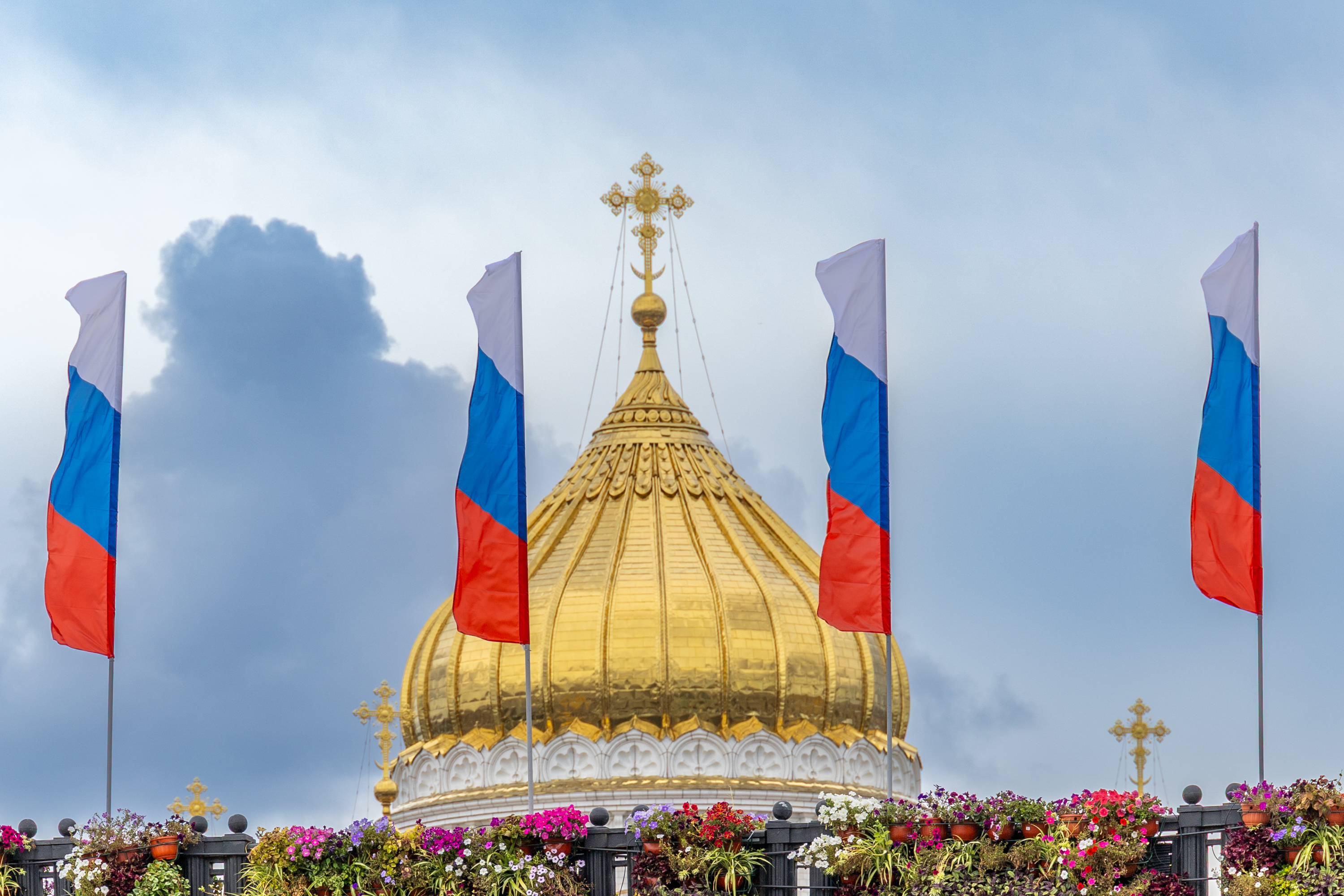 Украшение Москвы ко Дню флага
