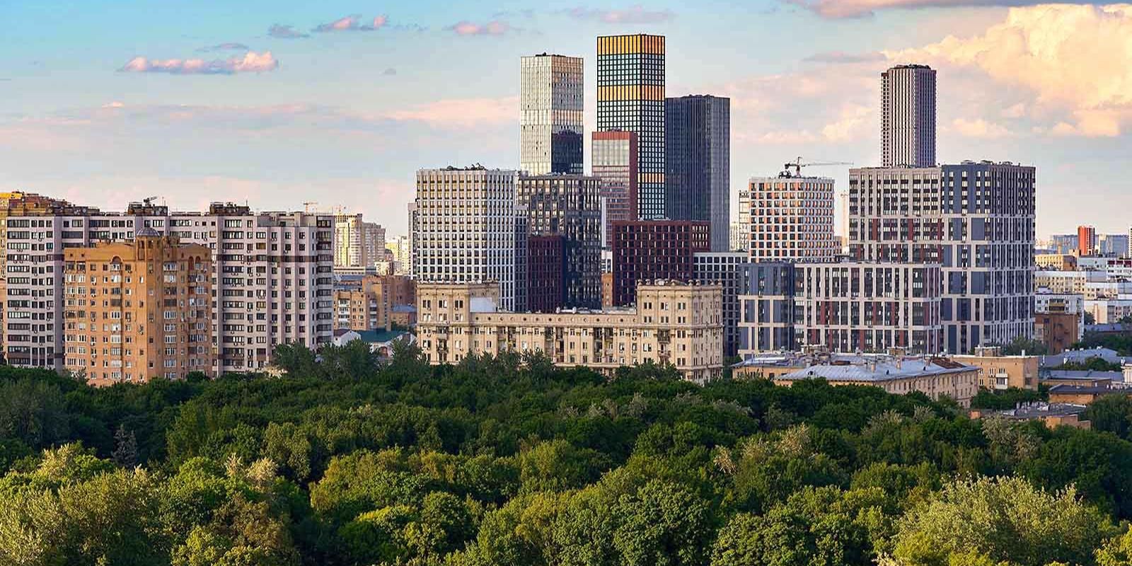Почти две трети новых офисов в Москве до 2028 года могут появиться в составе жилых комплексов