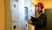 Специалисты заменили в жилых домах 340 тыс. электросчетчиков в Москве за год бесплатно