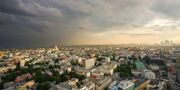 Ветер с порывами до 17 метров в секунду прогнозируют в столице