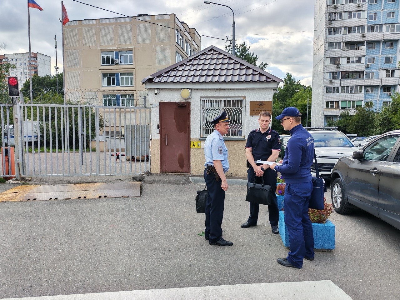 Сотрудники полиции совместно с ГКУ «Московская безопасность» раскрыли кражу с карты в Теплом Стане