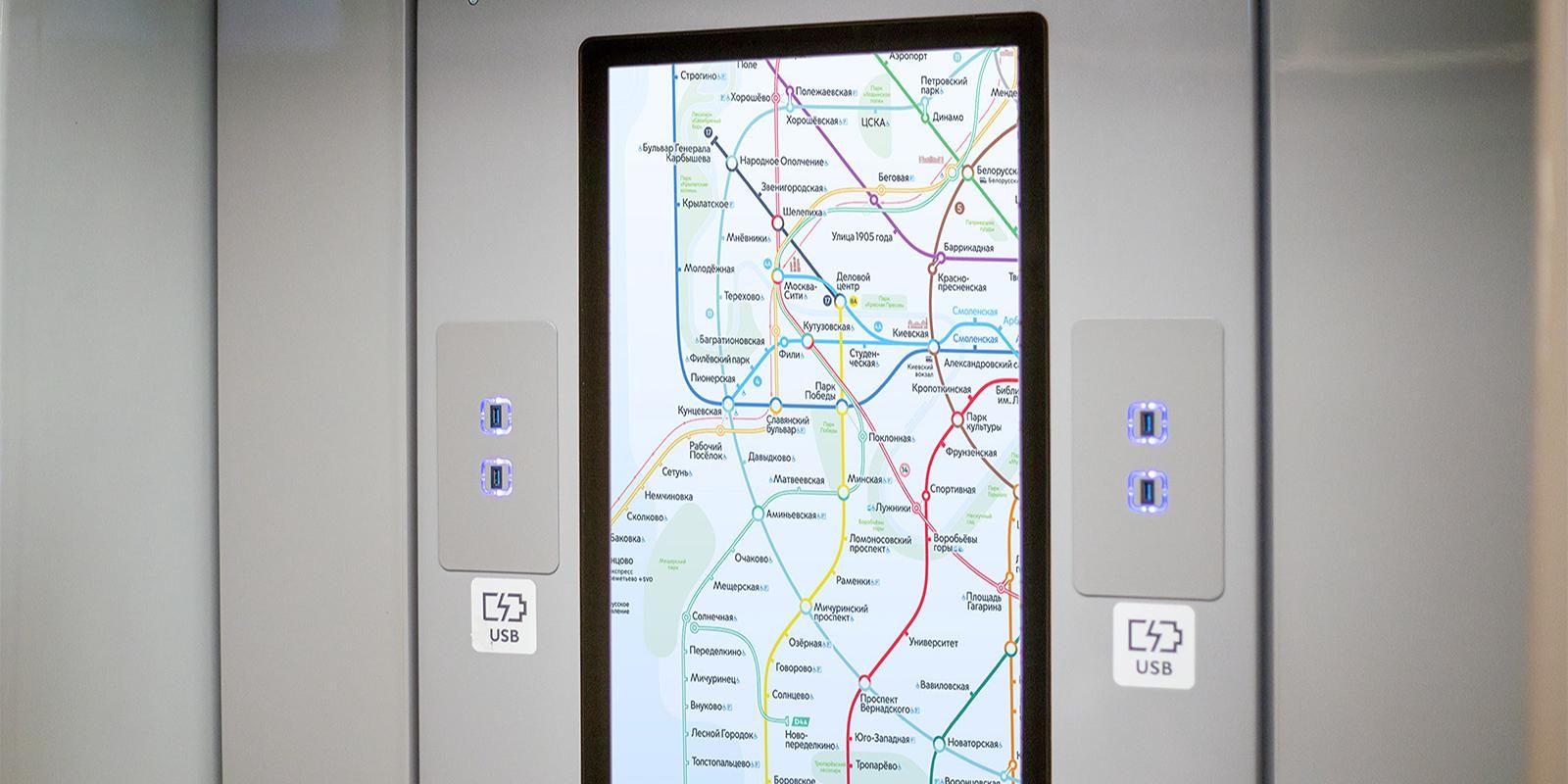 Семь тысяч цифровых экранов со схемами установлено в поездах метро Москвы