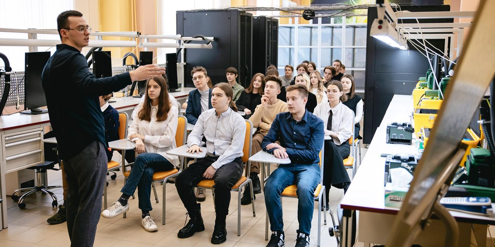 Колледжи Москвы проведут единый день открытых дверей